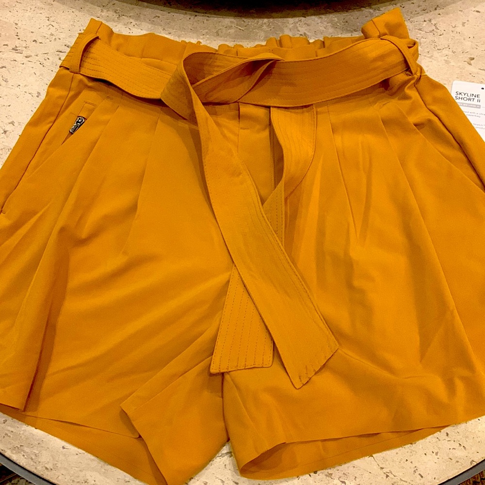 Athleta Skyline Short II